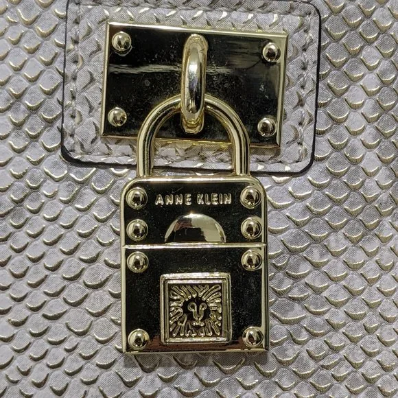 Anne Klein Shoulder Bag Purse, Off White, Snake Skin Look Gold Accents - Picture 8 of 13